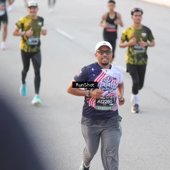 Runner Photo 6816842