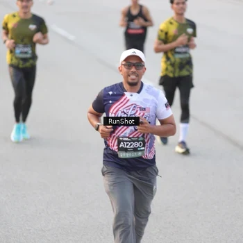 Runner Photo 6816857