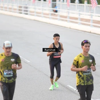Runner Photo 6816859