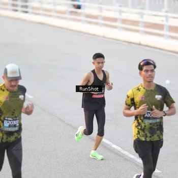 Runner Photo 6816863