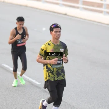 Runner Photo 6816868