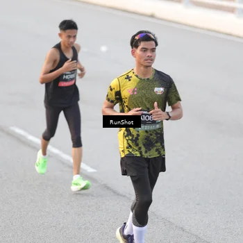 Runner Photo 6816874