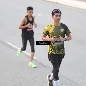 Runner Photo 6816875