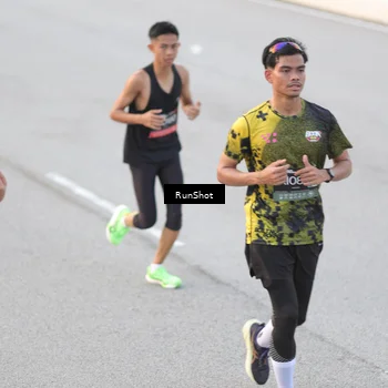Runner Photo 6816876