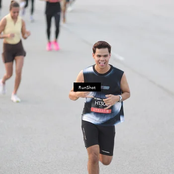 Runner Photo 6816882