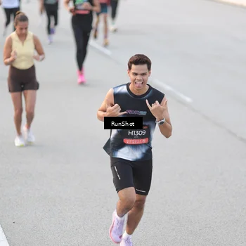 Runner Photo 6816888