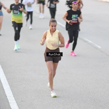 Runner Photo 6816898