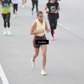 Runner Photo 6816905
