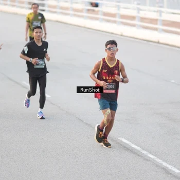 Runner Photo 6816927