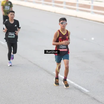 Runner Photo 6816931