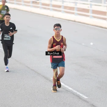 Runner Photo 6816933
