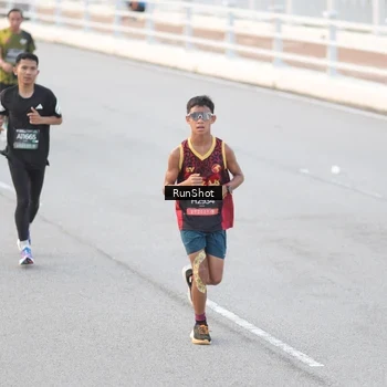 Runner Photo 6816934