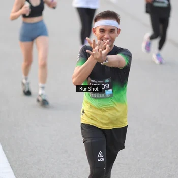 Runner Photo 6816941