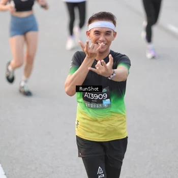 Runner Photo 6816946