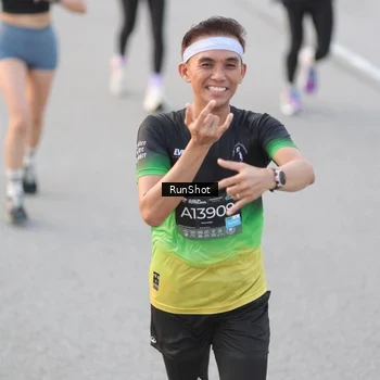Runner Photo 6816949