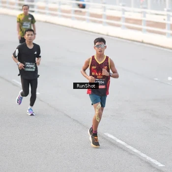 Runner Photo 6816959