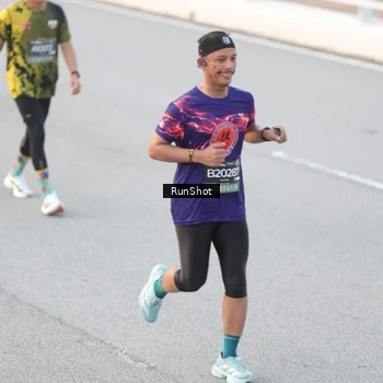 Runner Photo 6816994