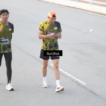 Runner Photo 6817004