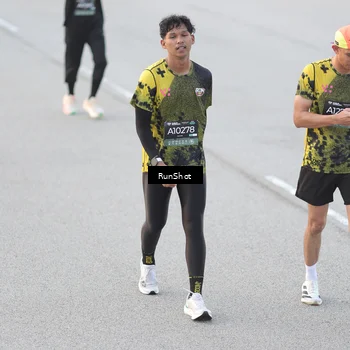 Runner Photo 6817020