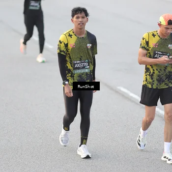 Runner Photo 6817021