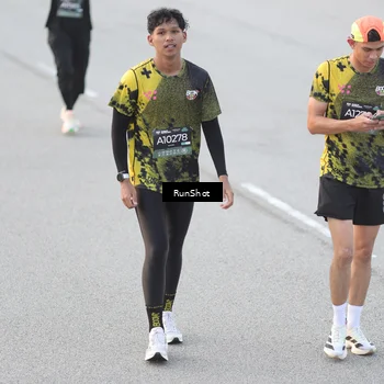 Runner Photo 6817024