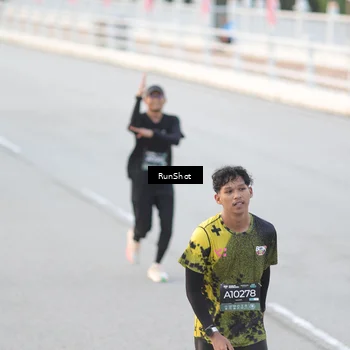 Runner Photo 6817028