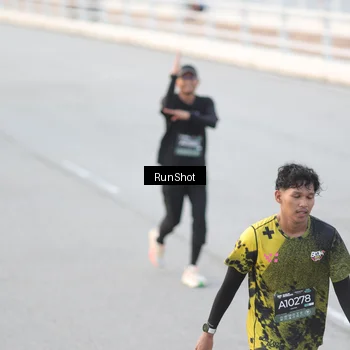 Runner Photo 6817036