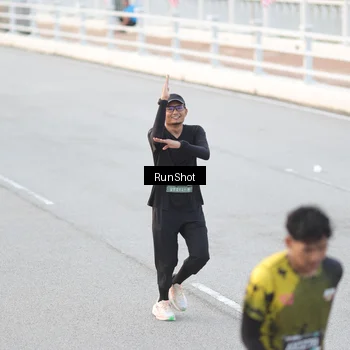 Runner Photo 6817039