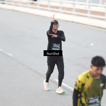 Runner Photo 6817044