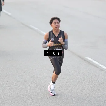 Runner Photo 6817053