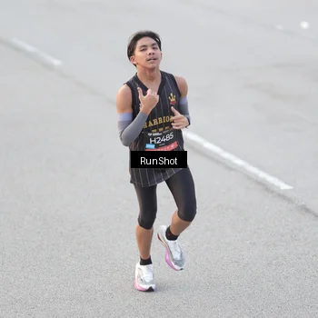 Runner Photo 6817059