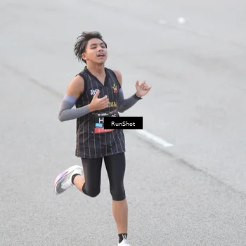 Runner Photo 6817062