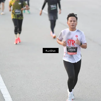 Runner Photo 6817067