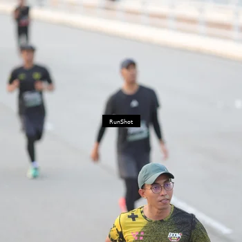 Runner Photo 6817075