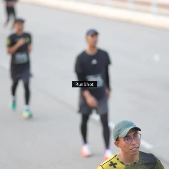 Runner Photo 6817085
