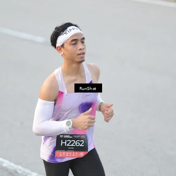 Runner Photo 6817592