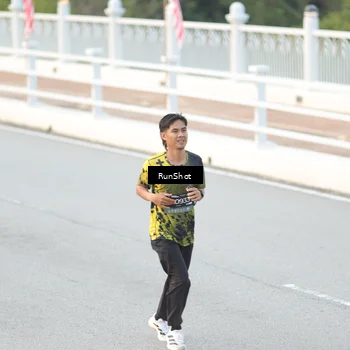Runner Photo 6817598