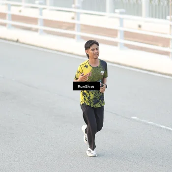 Runner Photo 6817601