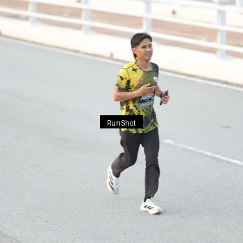 Runner Photo 6817605
