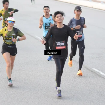 Runner Photo 6817923