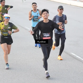 Runner Photo 6817925