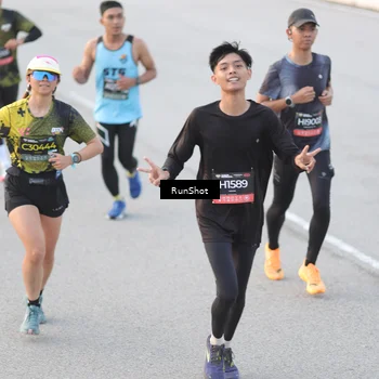 Runner Photo 6817931