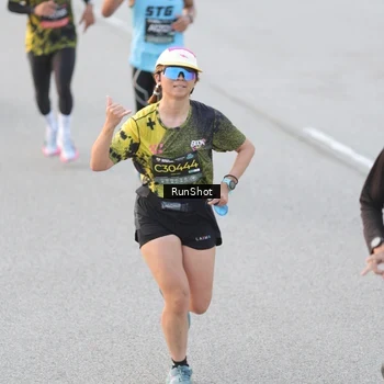 Runner Photo 6817945
