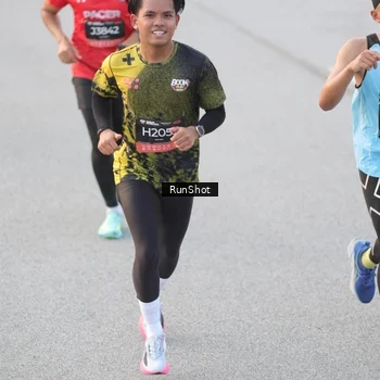 Runner Photo 6817964