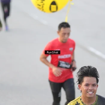 Runner Photo 6817970