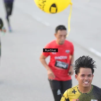 Runner Photo 6817971
