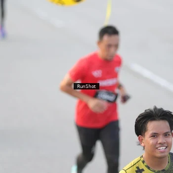 Runner Photo 6817972