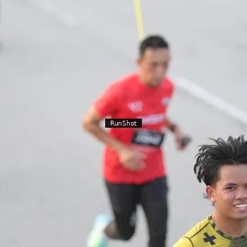 Runner Photo 6817979