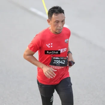 Runner Photo 6817980