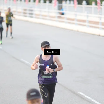Runner Photo 6817990